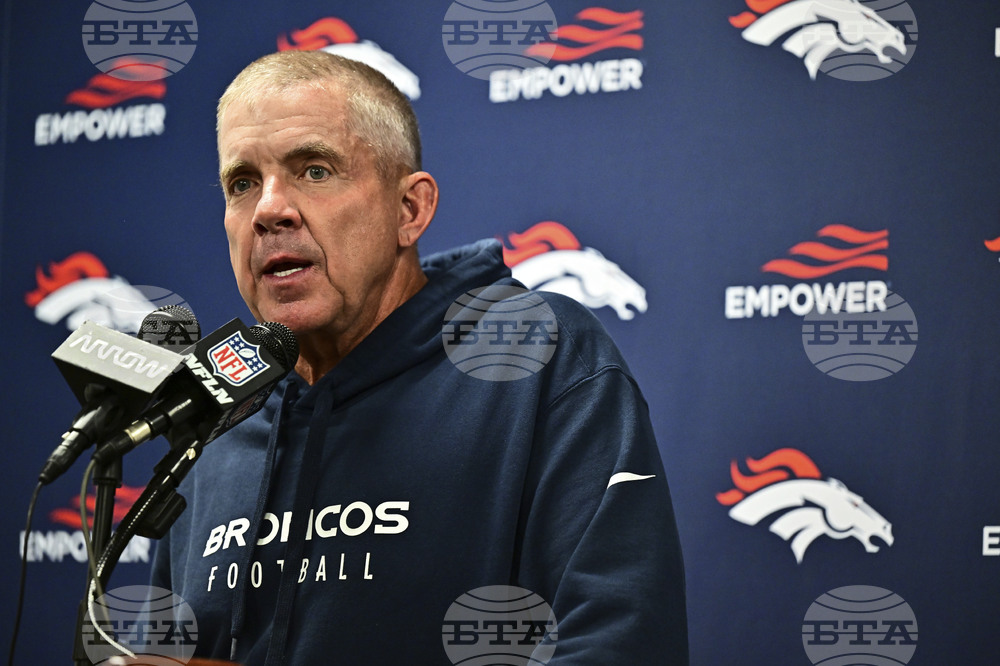 Broncos Saints Football