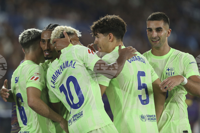 Барселона навакса пасив от два гола и победи Леванте в Ла Лига