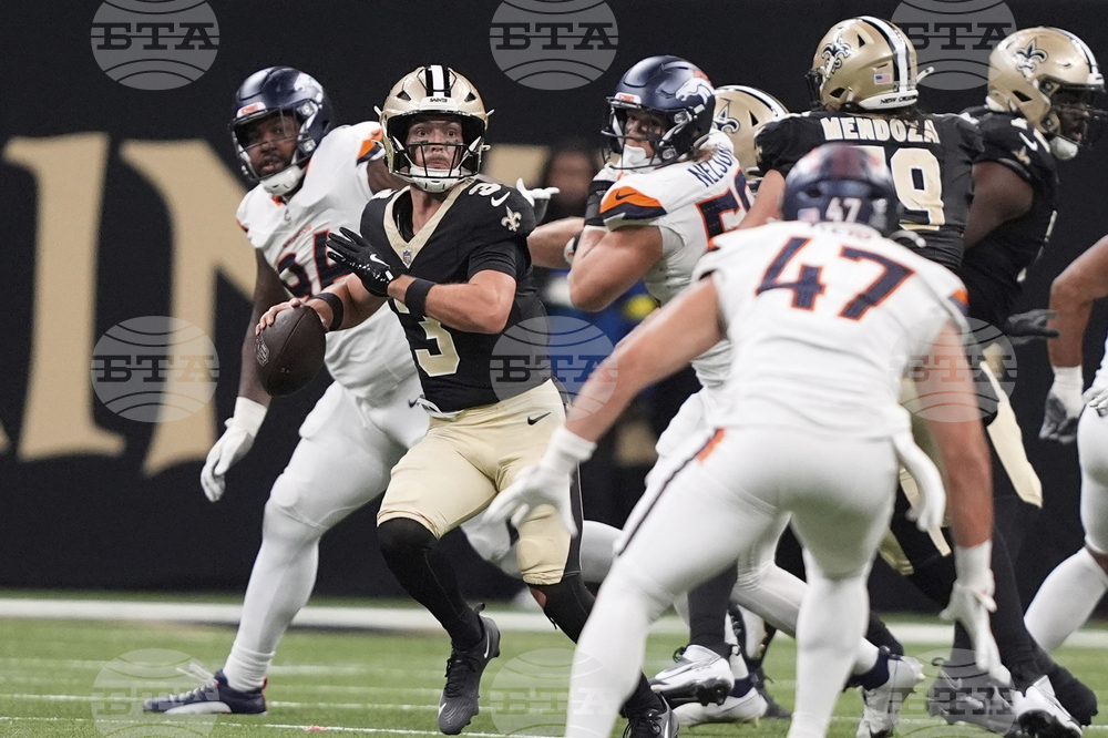 Broncos Saints Football