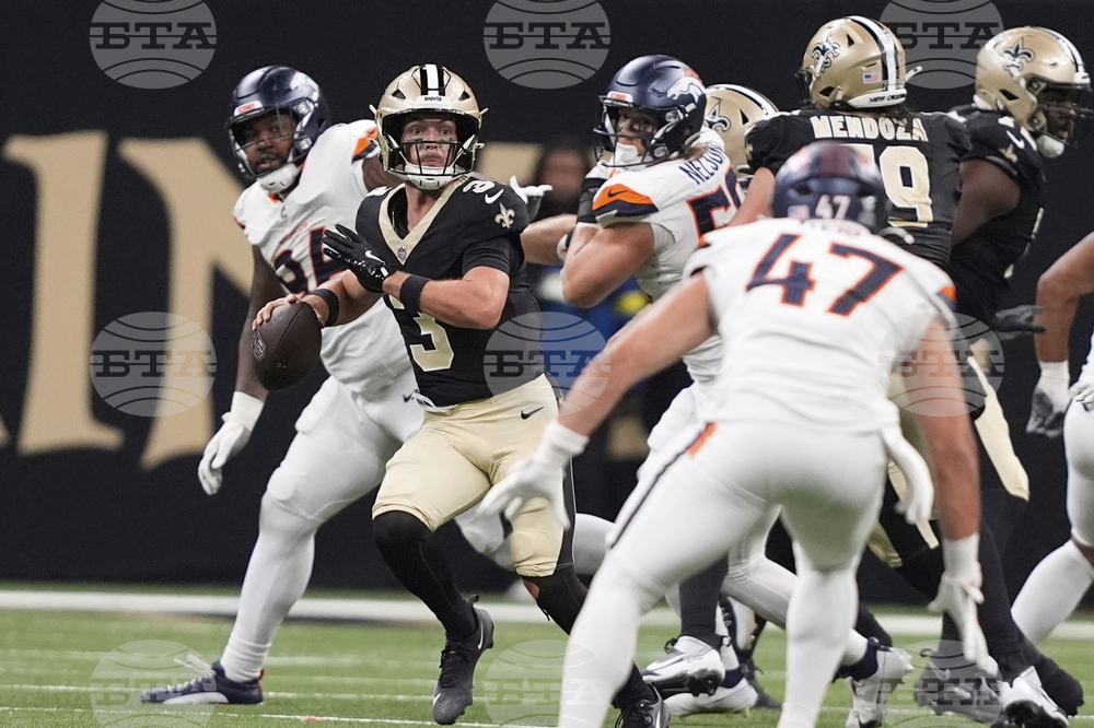 Broncos Saints Football