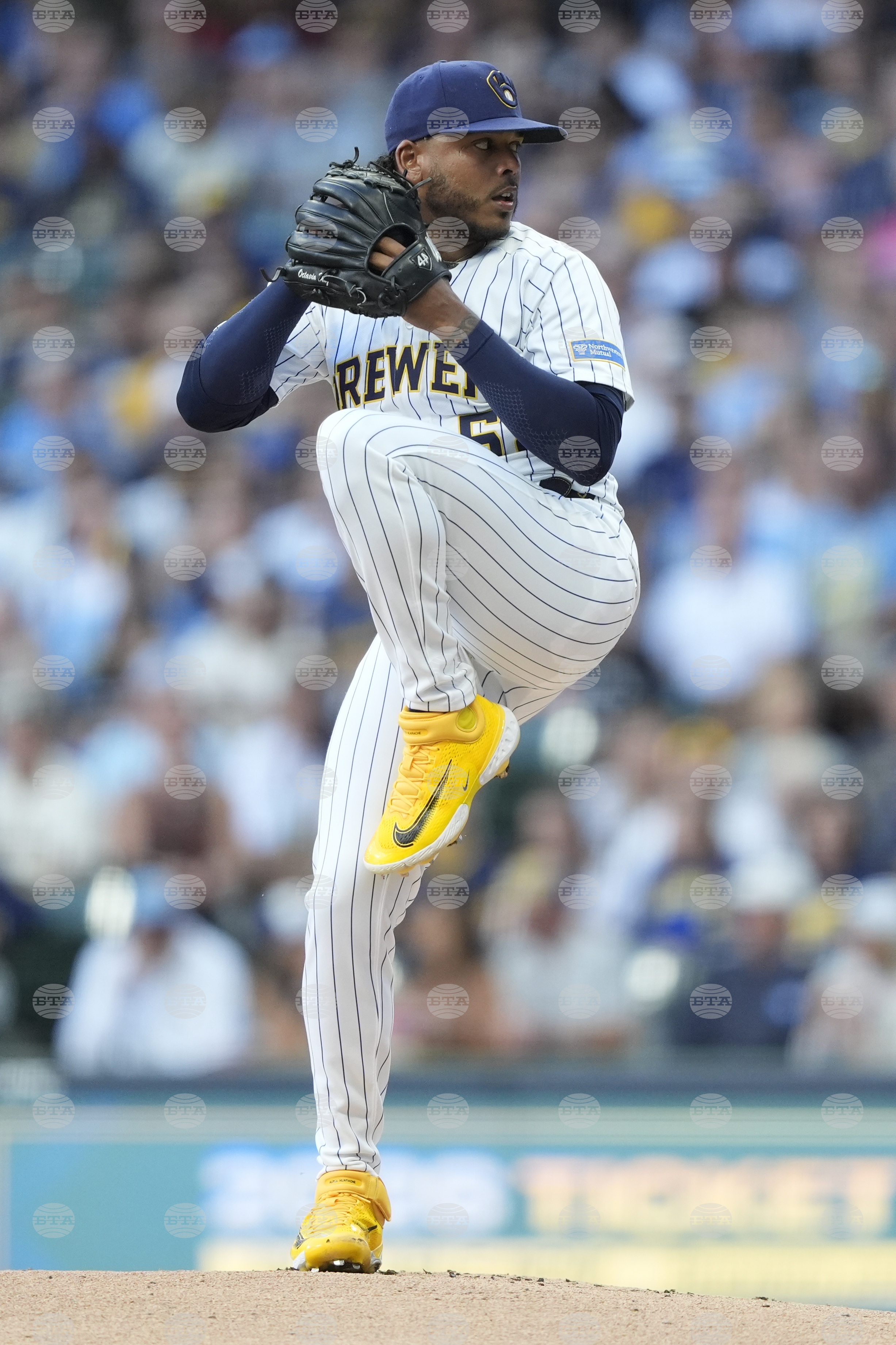 Giants Brewers Baseball