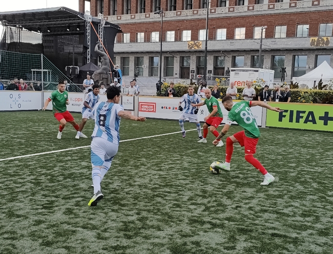 Българският "Отбор на надеждата" победи Аржентина при дебюта си на Homeless World Cup 2025