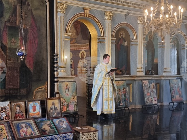  Плевен - неделно богослужение - храм „Света Параскева“