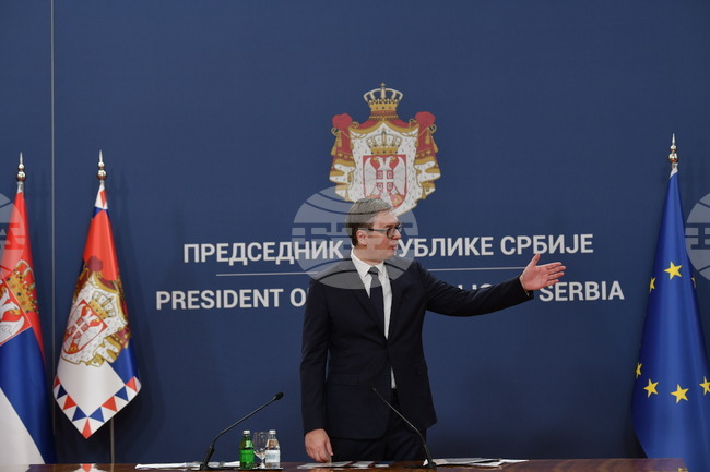 Ще се радваме, ако "Лукойл" продаде активите си в Сърбия, каза сръбският президент Александър Вучич