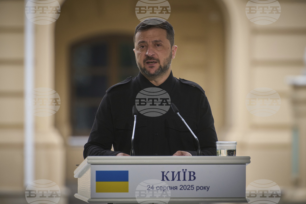 Зеленски удостои с държавно отличие специалния пратеник на САЩ за Украйна Кийт Келог