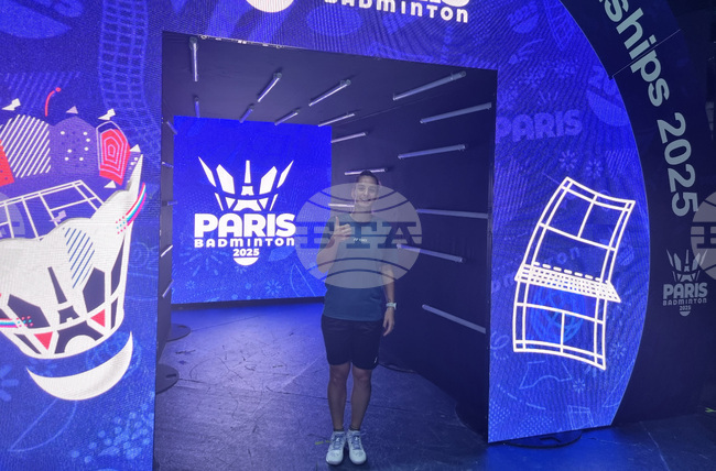 Стефани Стоева допусна поражение при дебюта си на сингъл на Световното първенство по бадминтон в Париж