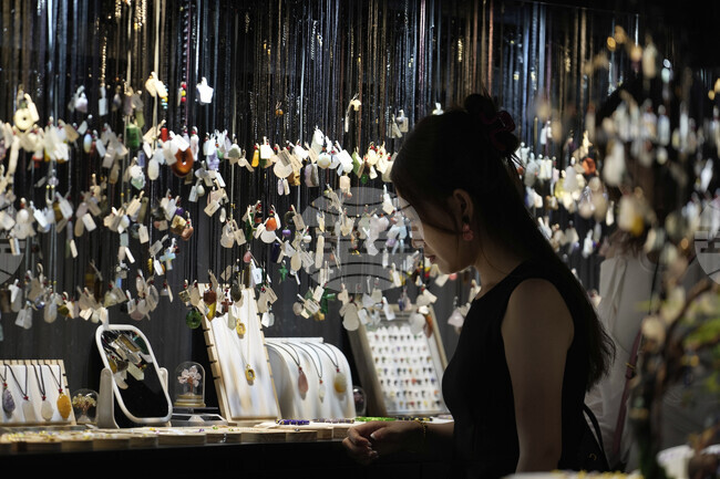 Растежът в китайския сектор на услугите се е подобрил през август