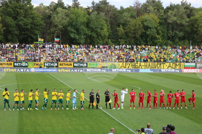 Ботев Враца и Добруджа не излъчиха победител в Първа лига