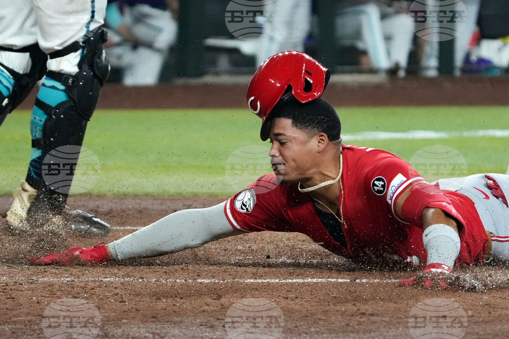 APTOPIX Reds Diamondbacks Baseball