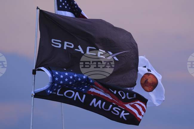 "СпейсЕкс" купува честоти за 17 млрд. долара, за да разшири предлагането на "Старлинк"