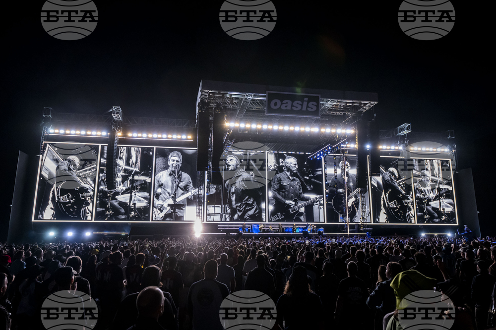 Oasis in Concert - Toronto