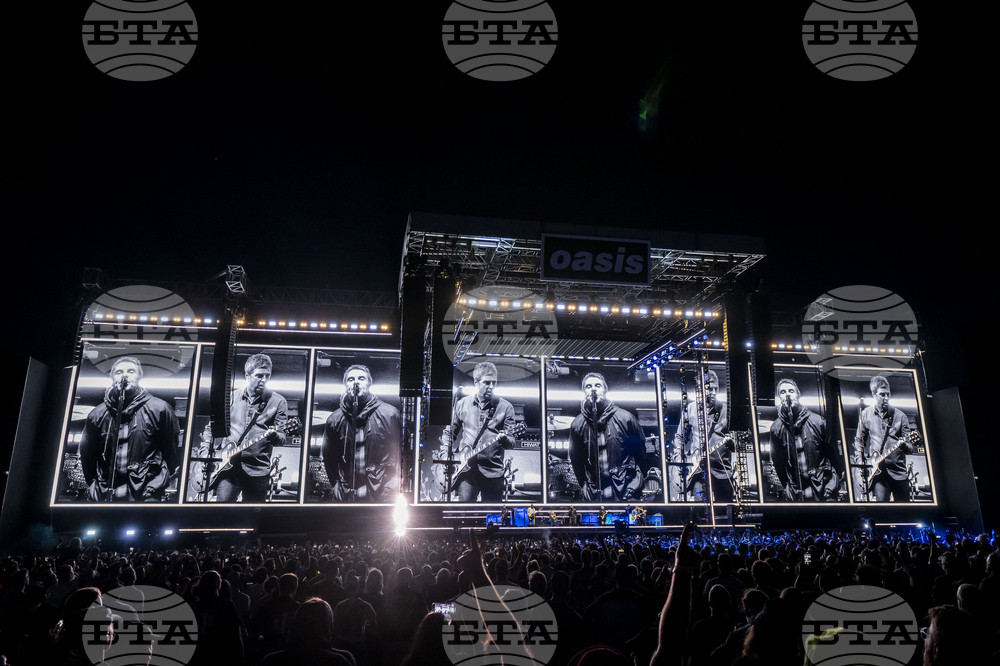 Oasis in Concert - Toronto