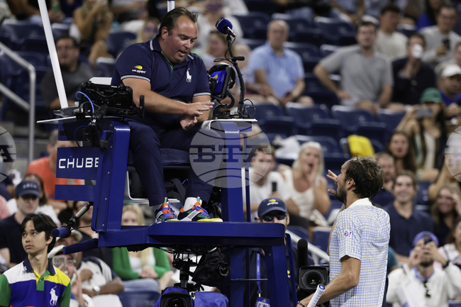 Бекер за поведението на Медведев на Откритото първенство на САЩ: "Мисля, че се нуждае от професионална помощ"