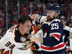 Ducks Capitals Hockey