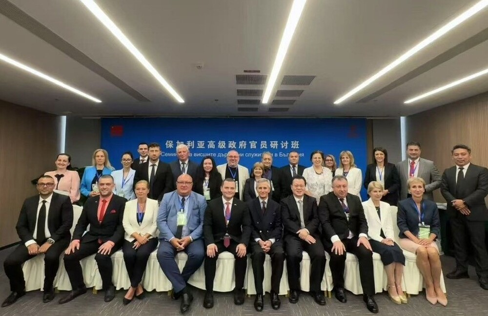 Община Шумен: В отговор на визитата си в Китай кметът проф. Христо Христов изпрати покана до китайския посланик да посети Шумен