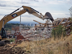 Стара Загора - незаконни постройки - премахване