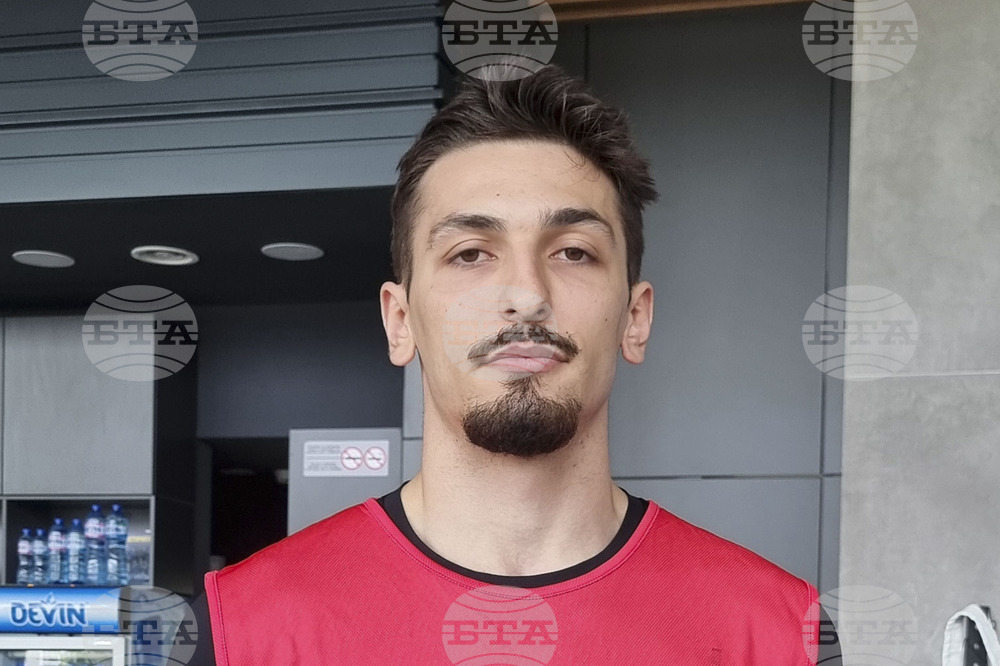 Националът Борислав Младенов реализира 21 точки при нова победа на Виена Баскет в австрийското първенство