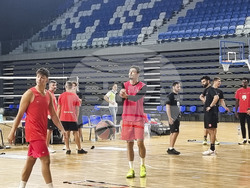 Баскетбол - тренировка - Апоел Тел Авив - Борислав Младенов