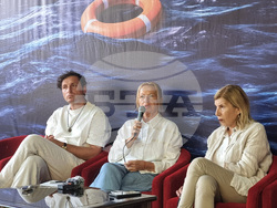 Варна - „Любовта е лудост“ -  „Диви ягоди“ - пресконференция