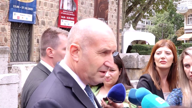 Категорично не приемем внушенията, че саботирам правителството, каза президентът Румен Радев