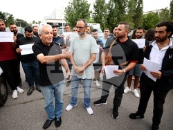 МВнР - сирийци - протест