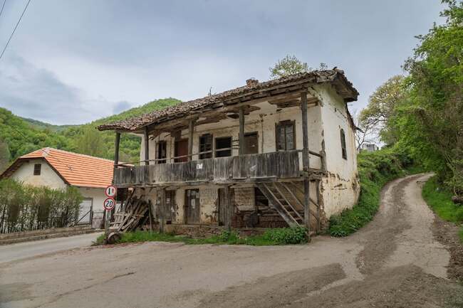 Босилеградското село Бранковци апелира за опазване на историческа сграда