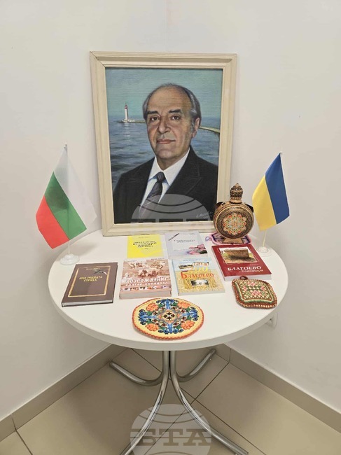 Българската общност в Одеса отбеляза 100-годишнината от рождението на проф. Михаил Дихан и почете паметта му