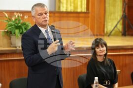 Бургас - "Туризъм: образование - бизнес - местна власт" - дискусионен форум