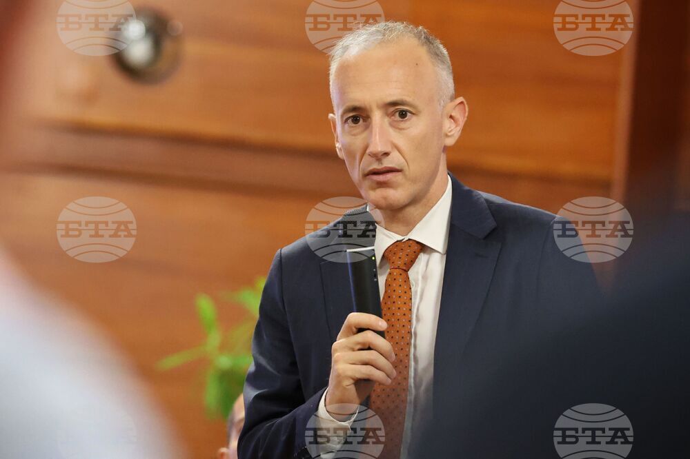 Бургас - "Туризъм: образование - бизнес - местна власт" - дискусионен форум