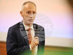 Бургас - "Туризъм: образование - бизнес - местна власт" - дискусионен форум