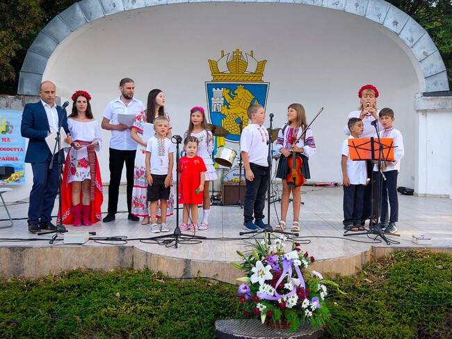 Украинската общност в Бургас отбеляза Деня на независимостта на Украйна