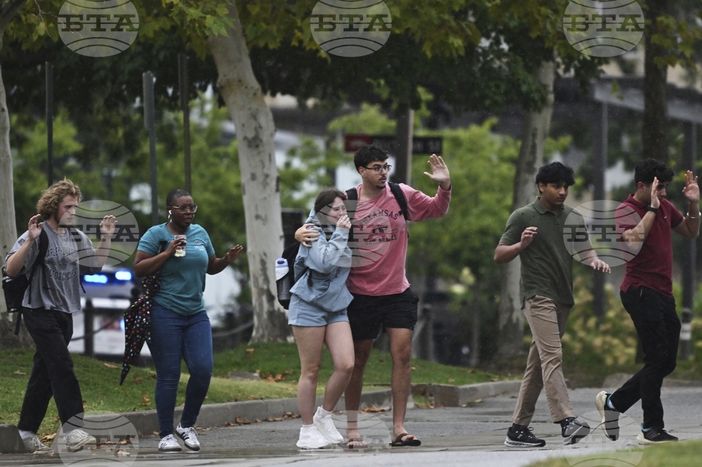 APTOPIX University of Arkansas Reported Shooting