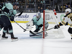 Bruins Kraken Hockey