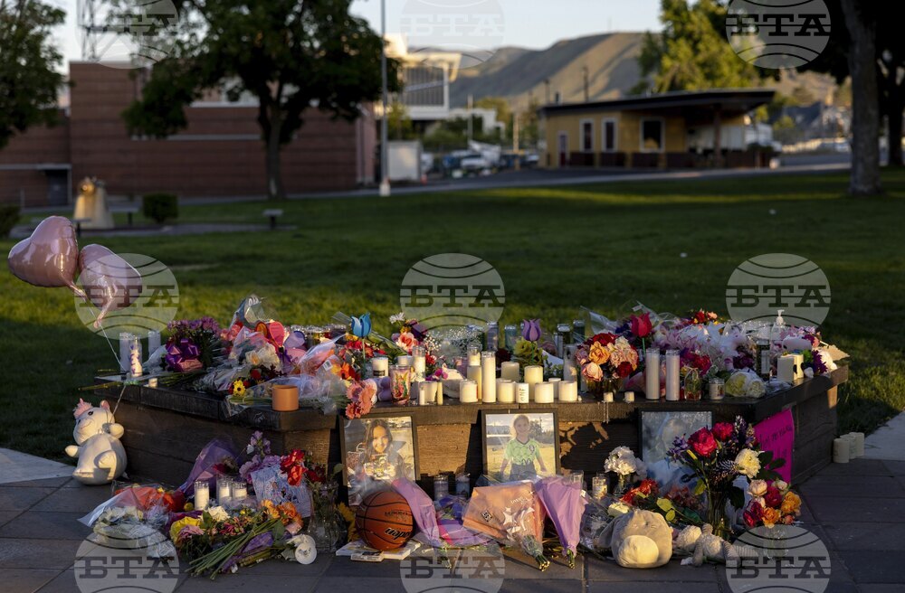 Sisters Killed Father Wanted