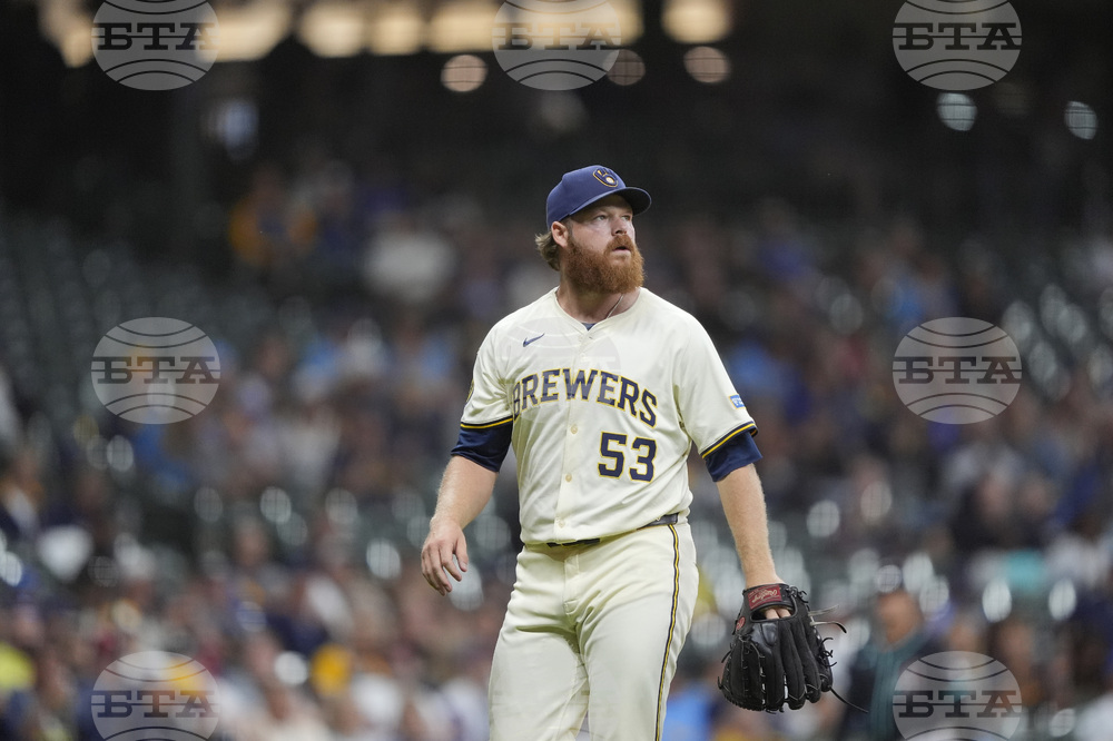 Diamondbacks Brewers Baseball