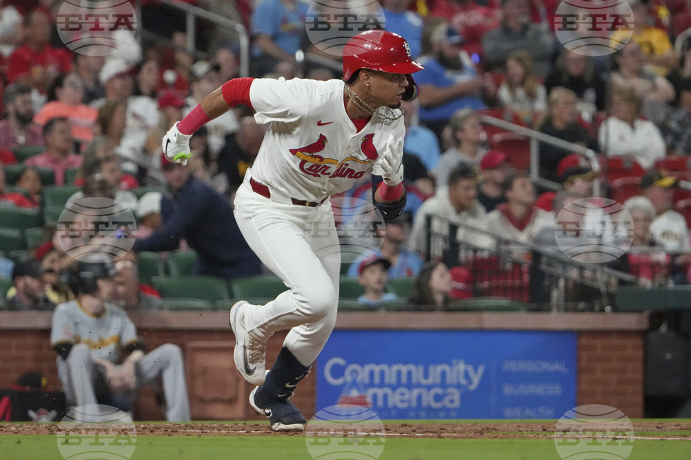 Pirates Cardinals Baseball