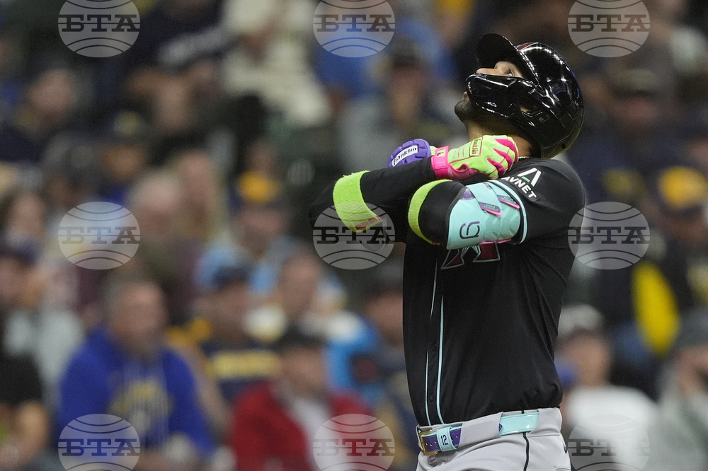 Diamondbacks Brewers Baseball