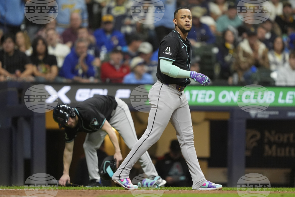 Diamondbacks Brewers Baseball