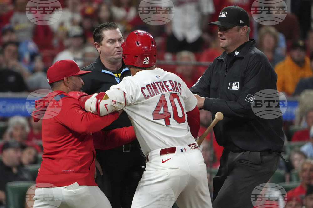 APTOPIX Pirates Cardinals Baseball