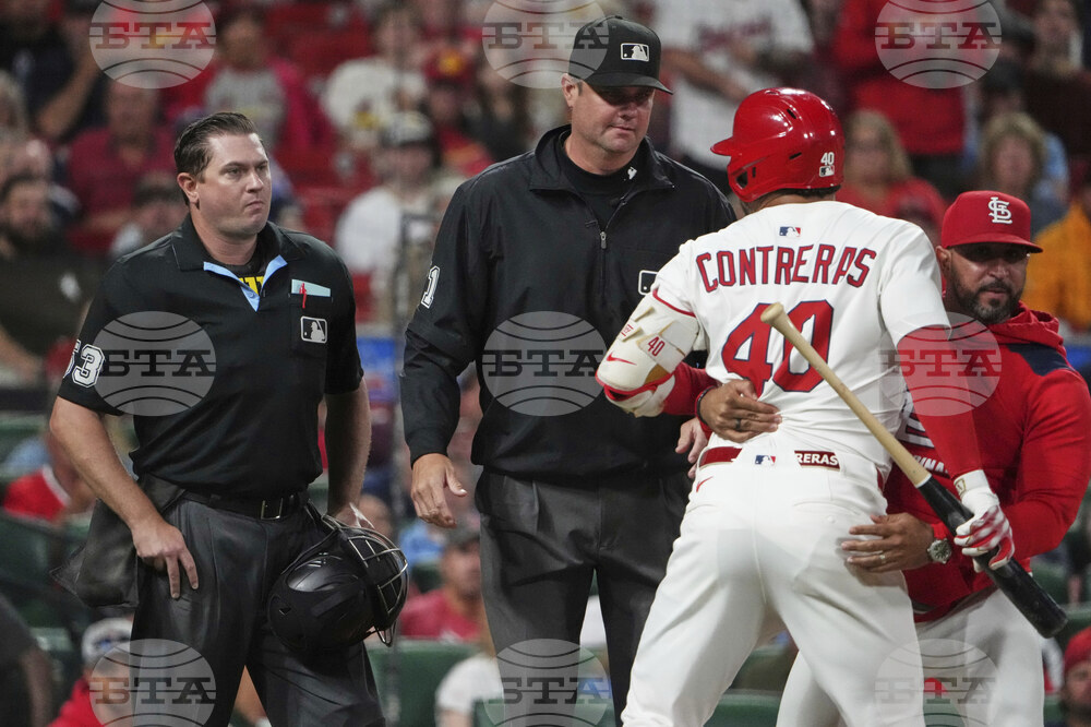 Pirates Cardinals Baseball