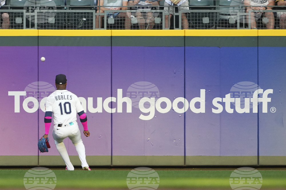 Padres Mariners Baseball
