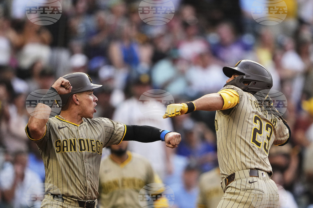 Padres Mariners Baseball