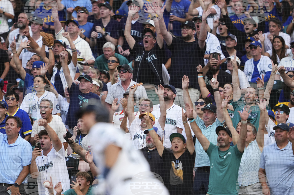 Padres Mariners Baseball