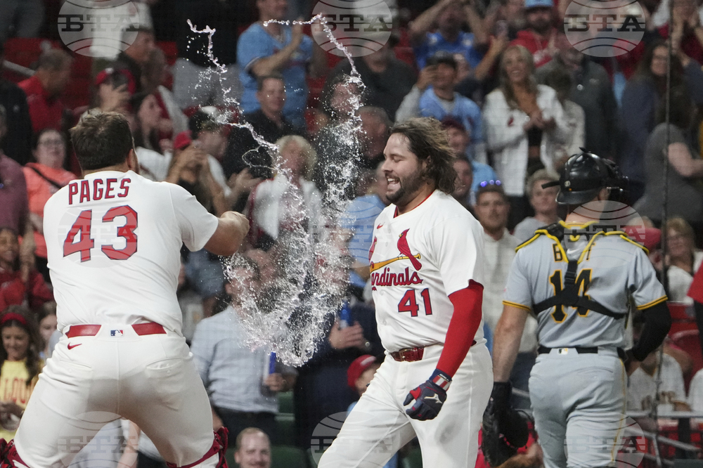 APTOPIX Pirates Cardinals Baseball
