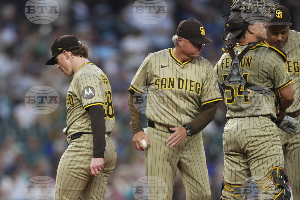 Padres Mariners Baseball