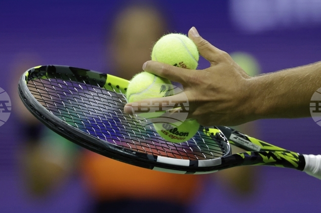 Телевизионните коментатори на Откритото първенство на САЩ по тенис са били помолени да не показват негативни реакции към президента Доналд Тръмп по време на финала