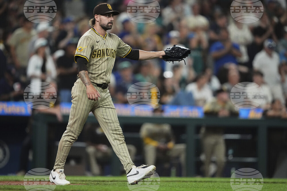 Padres Mariners Baseball