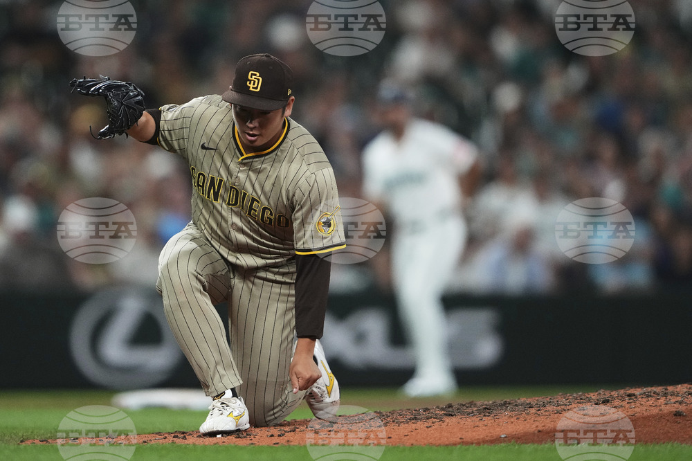 Padres Mariners Baseball