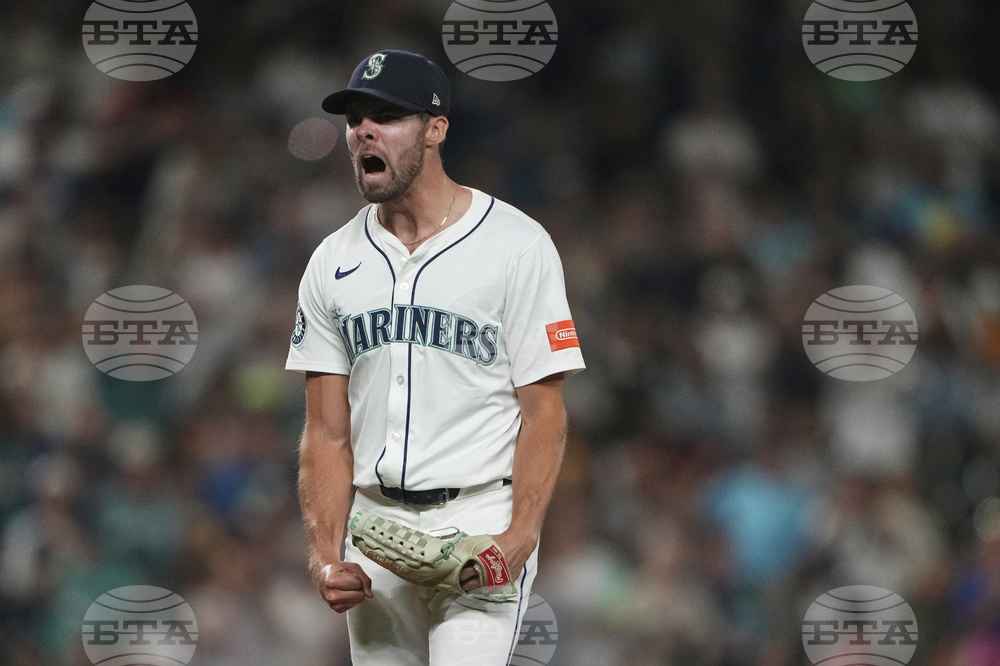 Padres Mariners Baseball