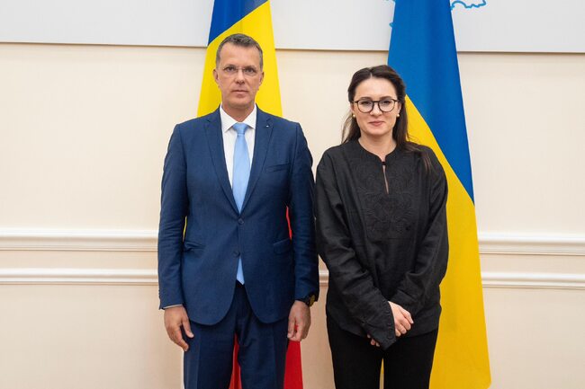 Сътрудничеството в областта на отбраната обсъдиха румънският министър на отбраната и украинският премиер в Киев